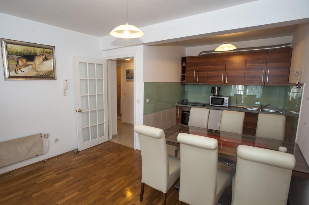 Apartments M&M Makarska Buitenkant foto